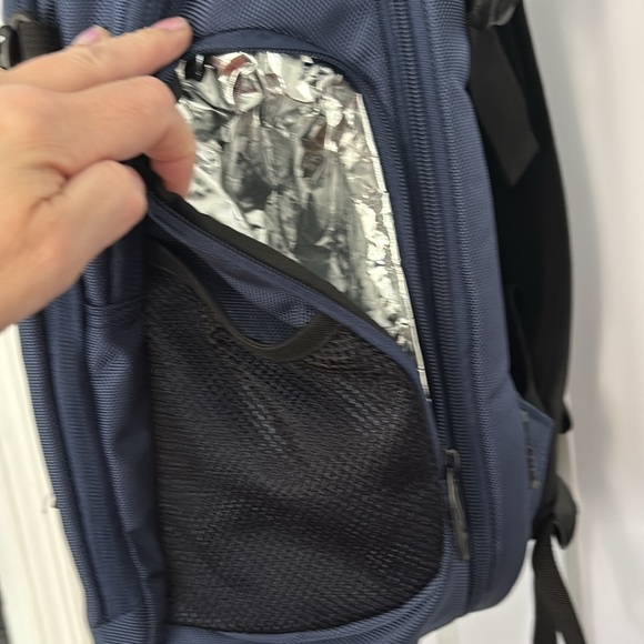 SwissGear The Travel Tech Elite USB ScanSmart Laptop Backpack - Picture 5 of 16